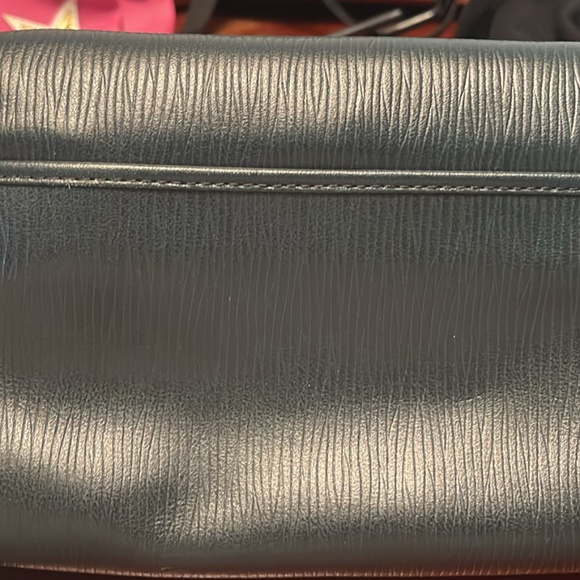 Vintage Givenchy 4G Logo Clasp - Picture 4 of 4